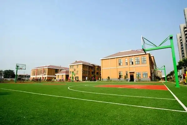 国际小学要不要住宿?