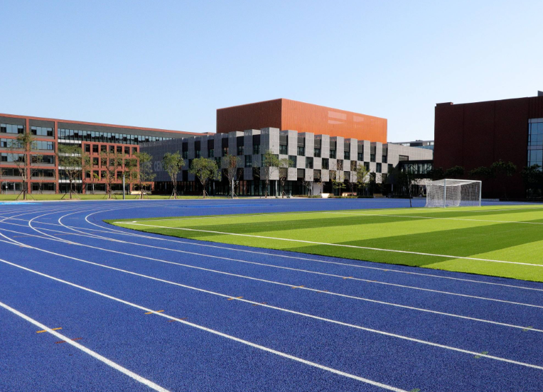 小孩子适合上国际小学吗?