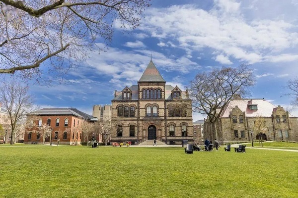 英国留学设计专业怎么样?